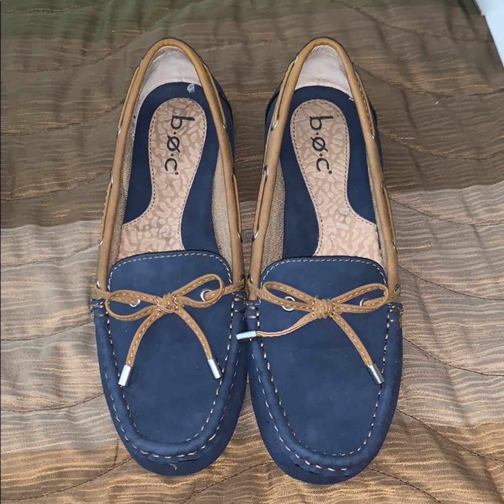 Flats - Picture 1 of 2